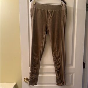 Women's Skinny Shirred-Leg Legging